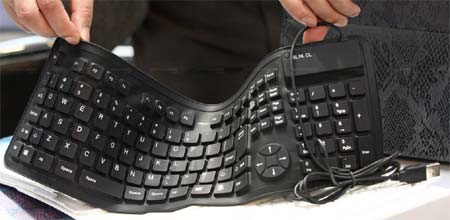 Гнущиеся и сгибающиеся резиновые клавиатуры от Сhina Victory показаны на CeBIT 2011